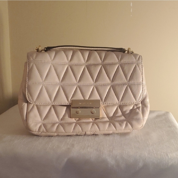 Michael Kors Cream Quilted Handbag - Picture 1 of 7